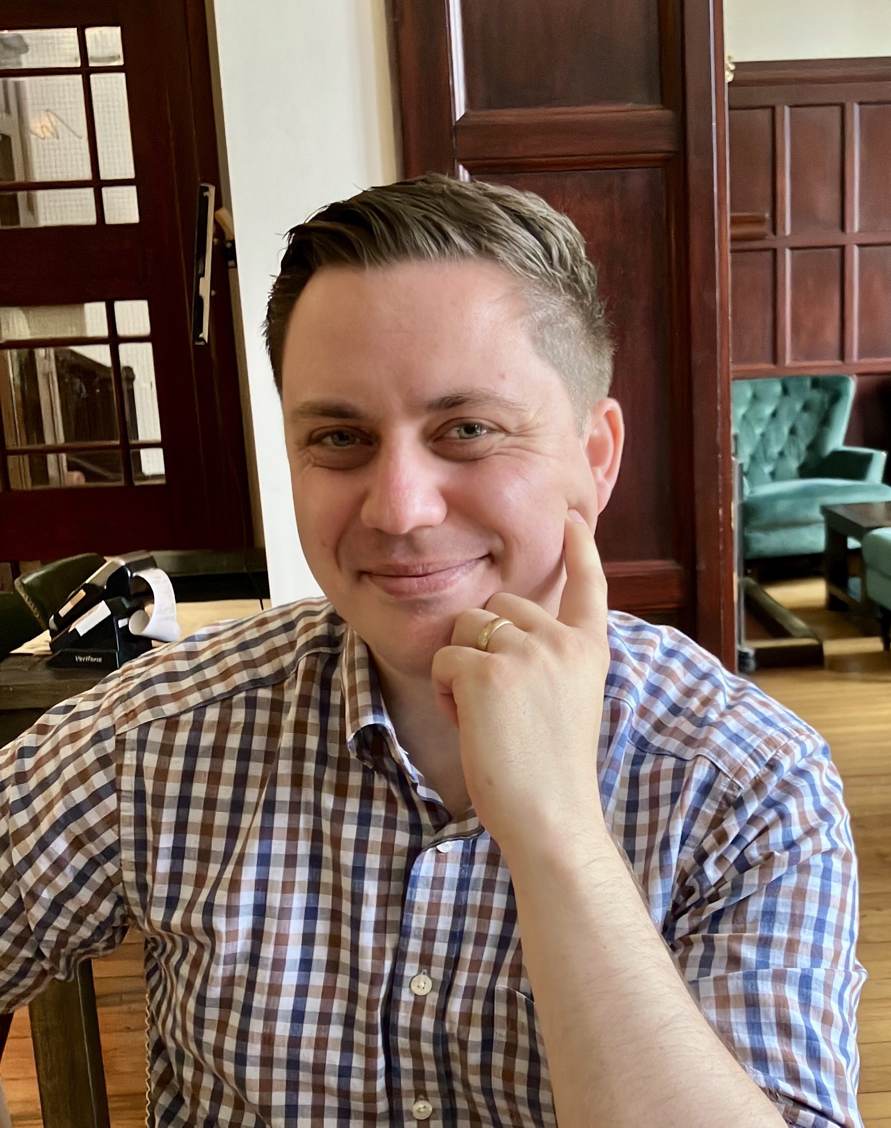 Dr Matthew Tennant