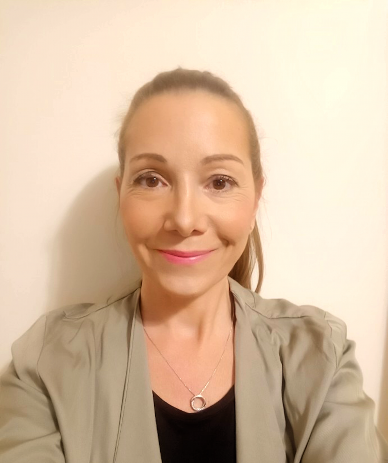 Christine Leonards